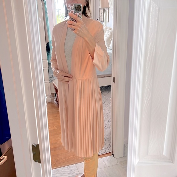 coat - Picture 2 of 6